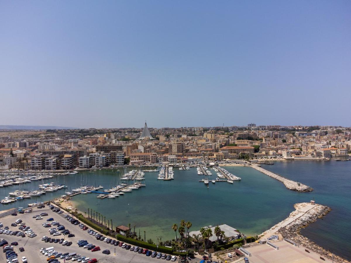 La Vacanza Ortigia Syracuse Exterior photo